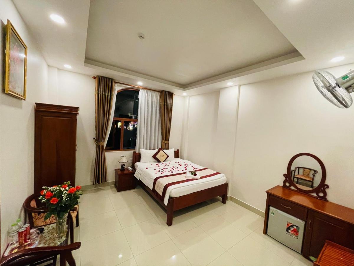 Hotel Thiên Phú à Đà Lạt Extérieur photo